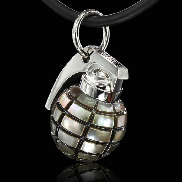 GRENADE HAND CARVE TAHITIAN PEARL LARGE - LIMITED 31696