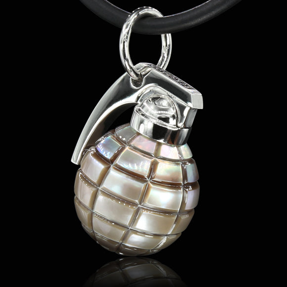 GRENADE HAND CARVE TAHITIAN PEARL LARGE - LIMITED 31693