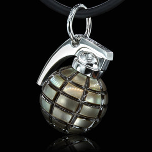 GRENADE HAND CARVE TAHITIAN PEARL LARGE - LIMITED 21693