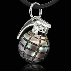 GRENADE HAND CARVE TAHITIAN PEARL LARGE - LIMITED 31691