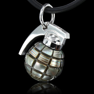 GRENADE HAND CARVE TAHITIAN PEARL LARGE - LIMITED 11697