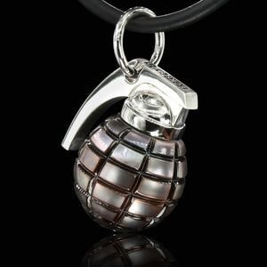 GRENADE HAND CARVE TAHITIAN PEARL LARGE - LIMITED 31692