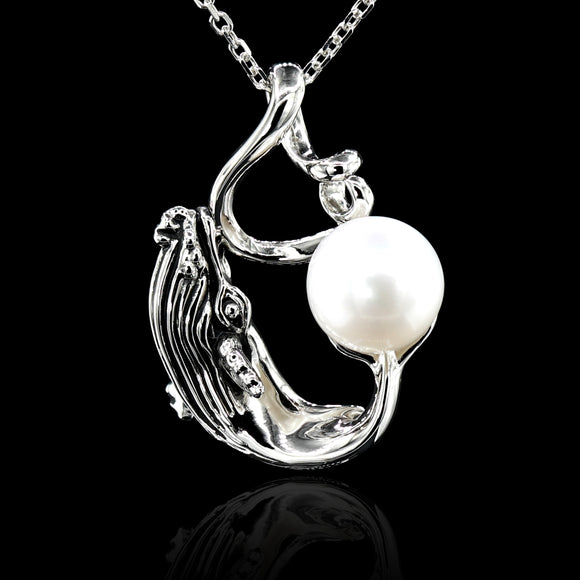 Silver Whale Pearl Pendant