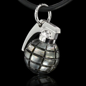 GRENADE HAND CARVE TAHITIAN PEARL LARGE - LIMITED 11692