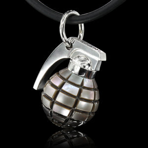 GRENADE HAND CARVE TAHITIAN PEARL LARGE - LIMITED 11695